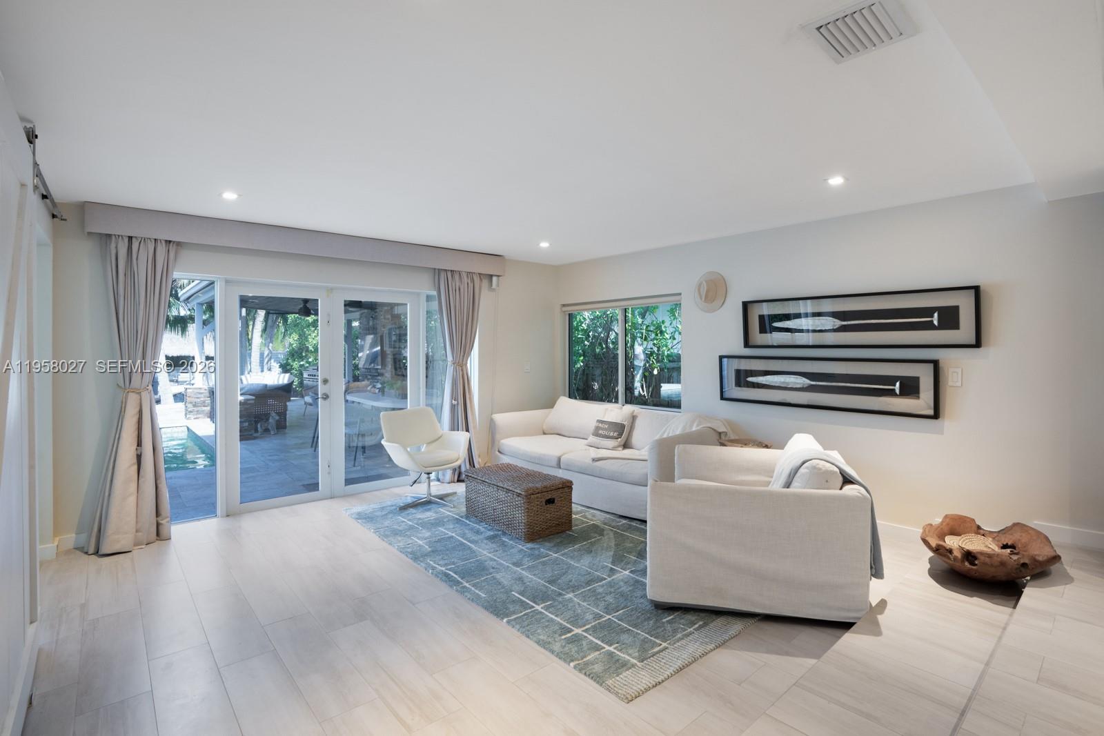 BISCAYNE POINT - Residential