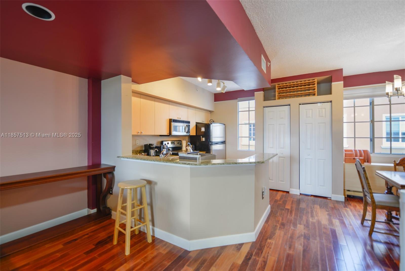 AVENTI AT AVENTURA CONDO - Residential