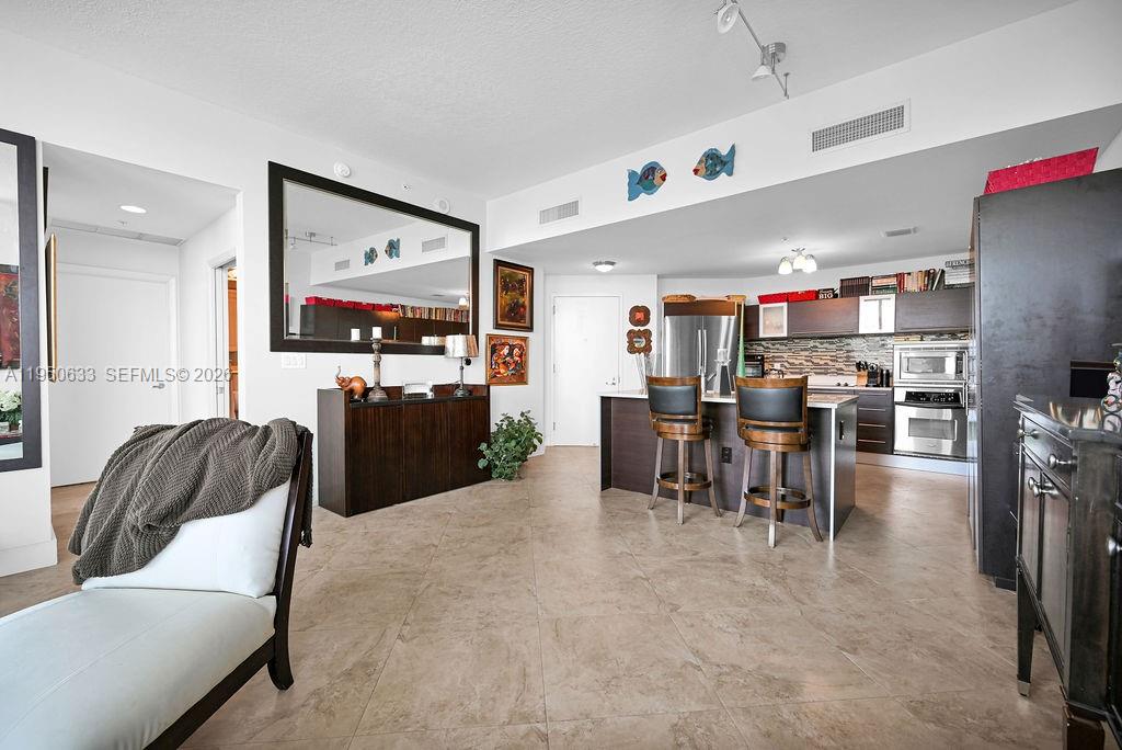 QUANTUM ON THE BAY CONDO - Residential