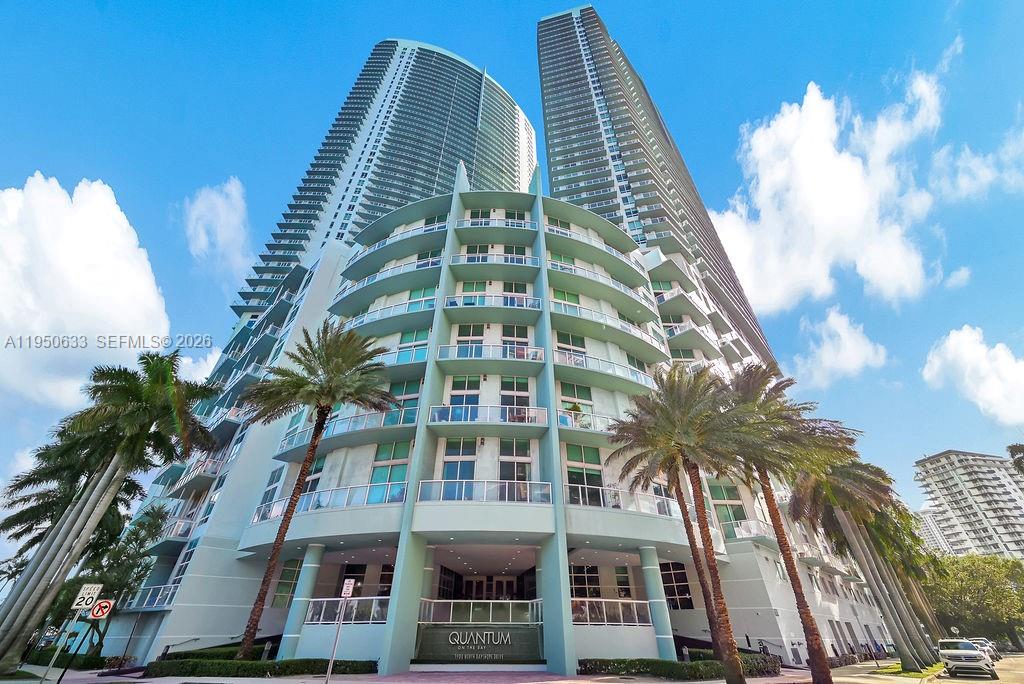 QUANTUM ON THE BAY CONDO - Residential