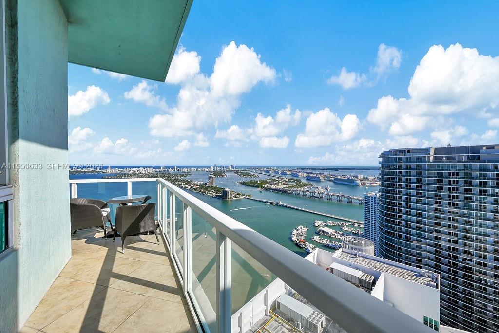 QUANTUM ON THE BAY CONDO - Residential