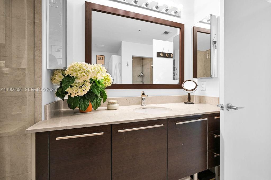 QUANTUM ON THE BAY CONDO - Residential