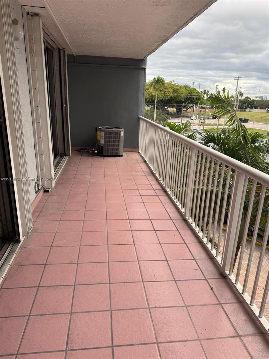 ISLA DEL MAR CONDO - Residential Lease