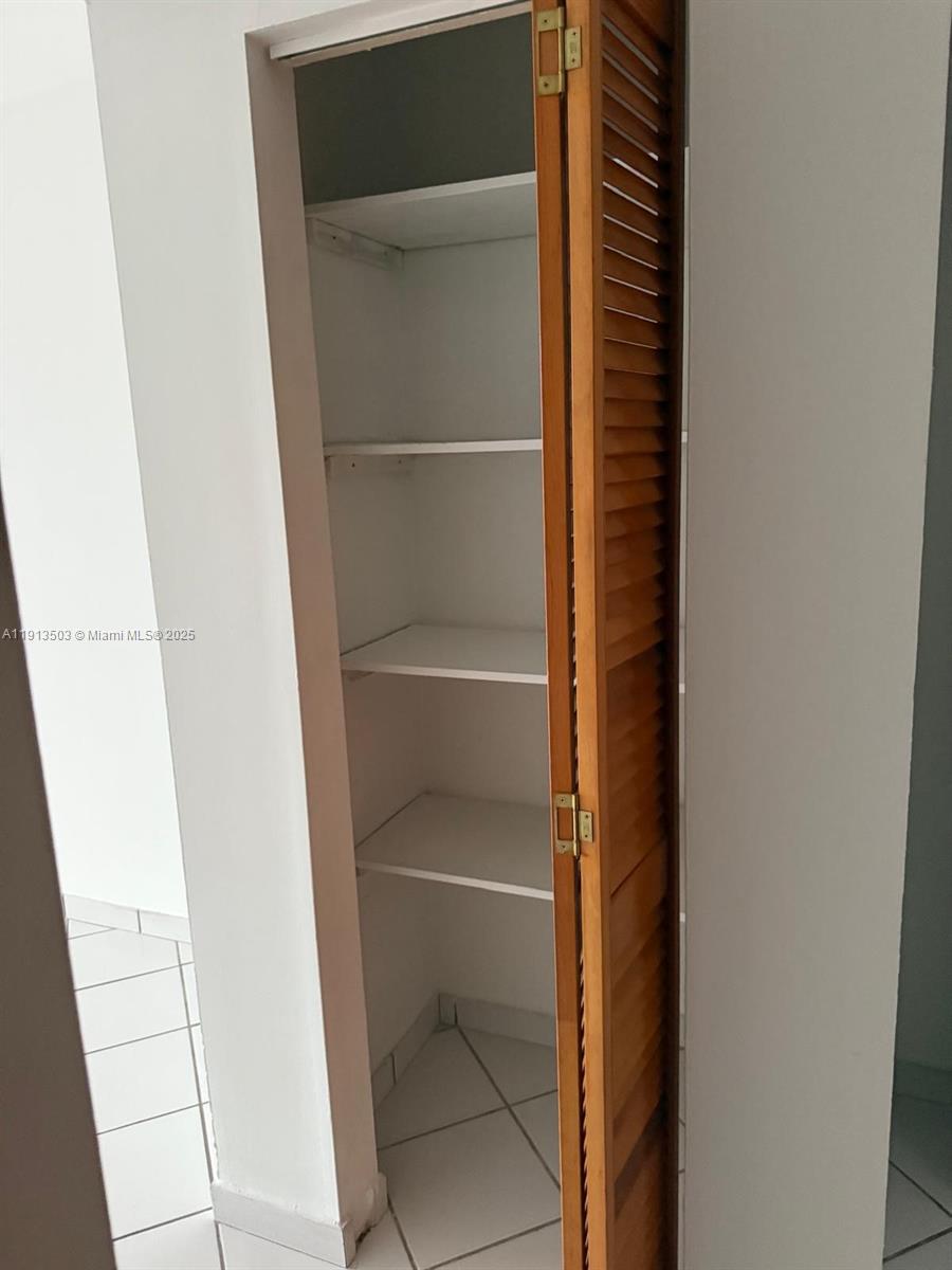 ISLA DEL MAR CONDO - Residential Lease