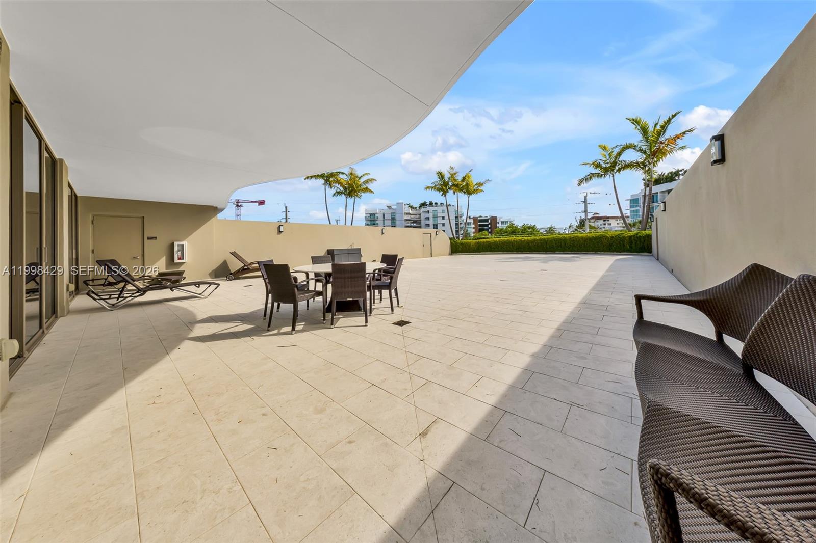 Onda Condo - Residential