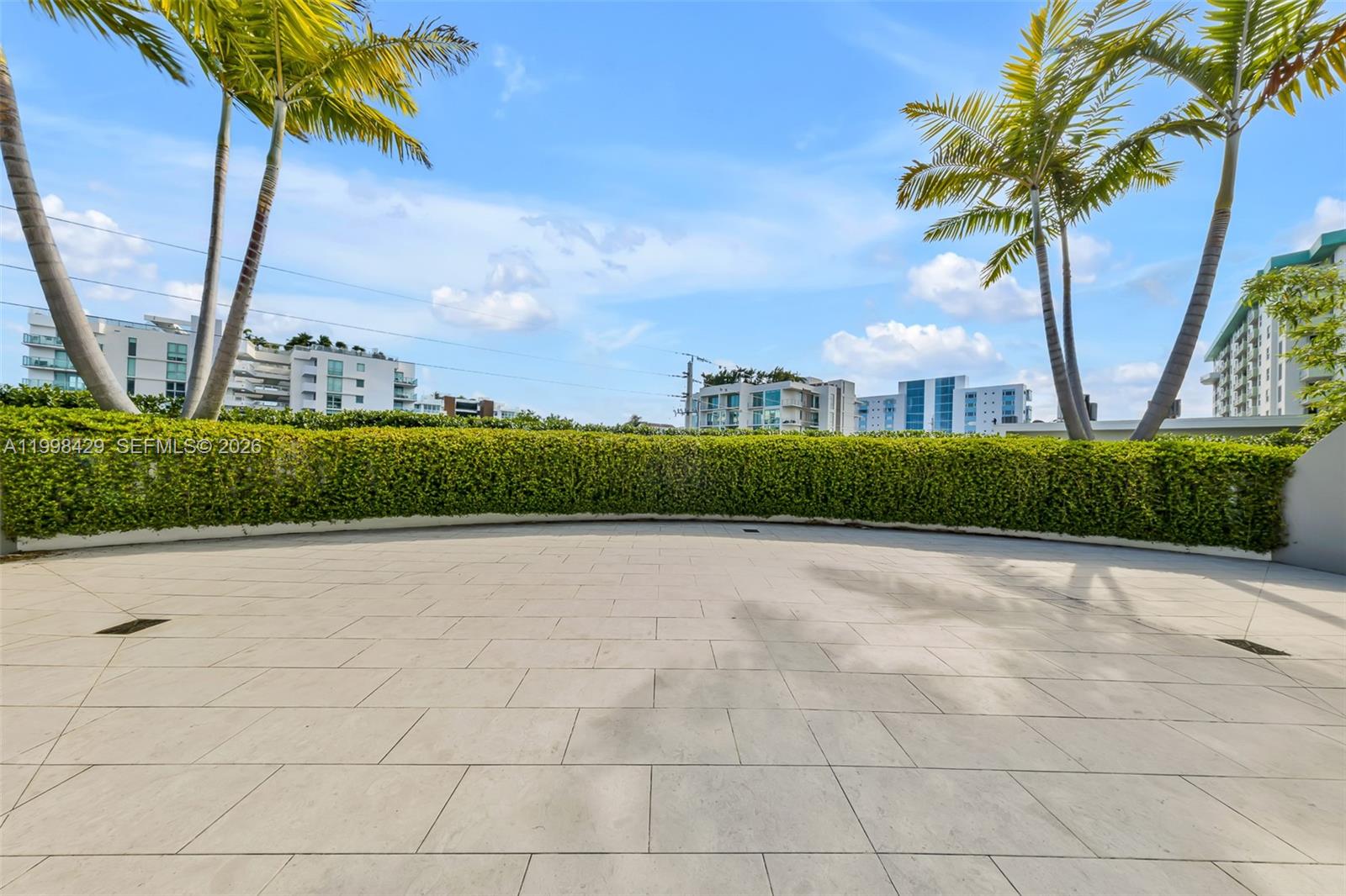 Onda Condo - Residential