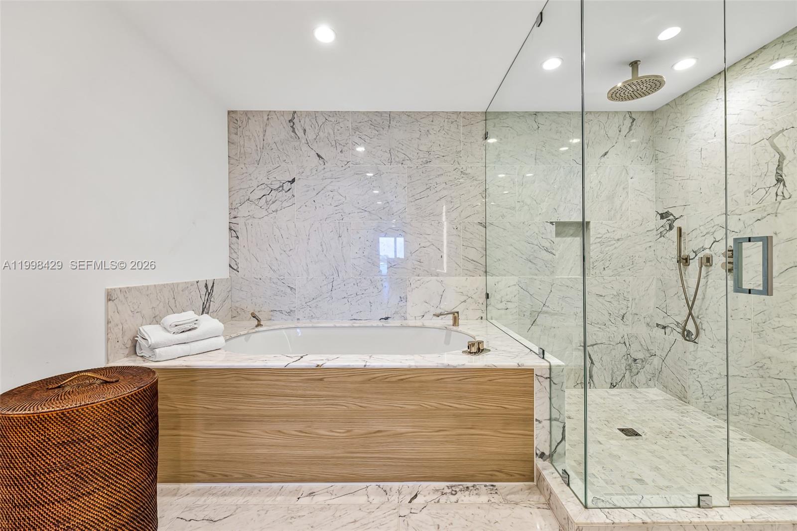 Onda Condo - Residential