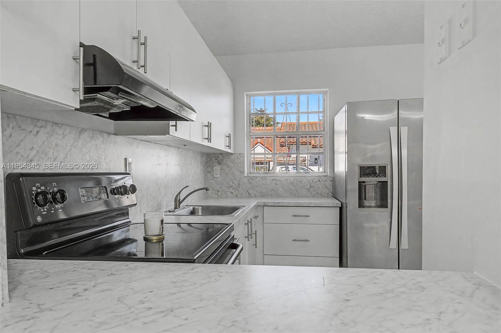 BRISTOL PARK - Residential