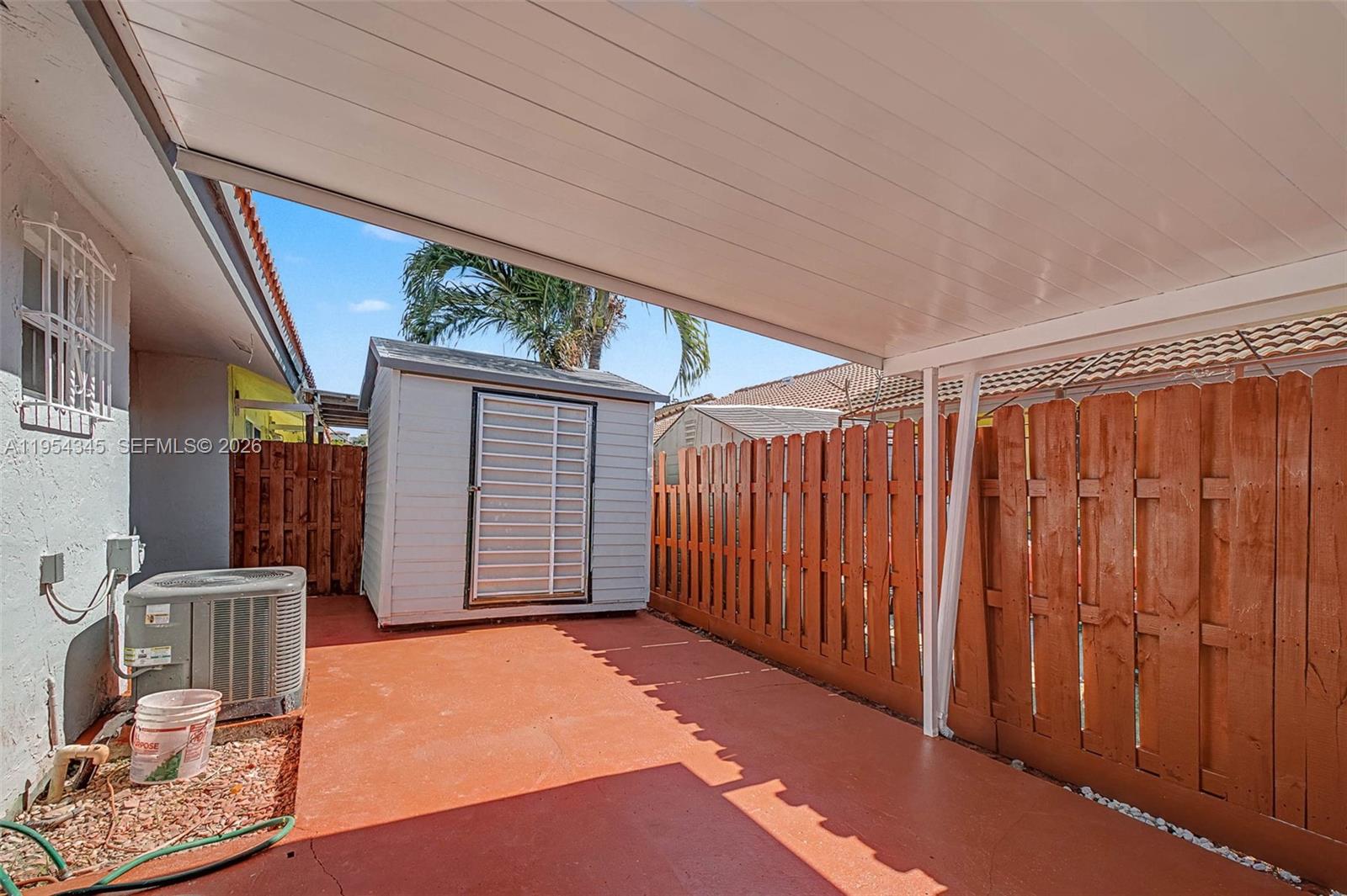 BRISTOL PARK - Residential