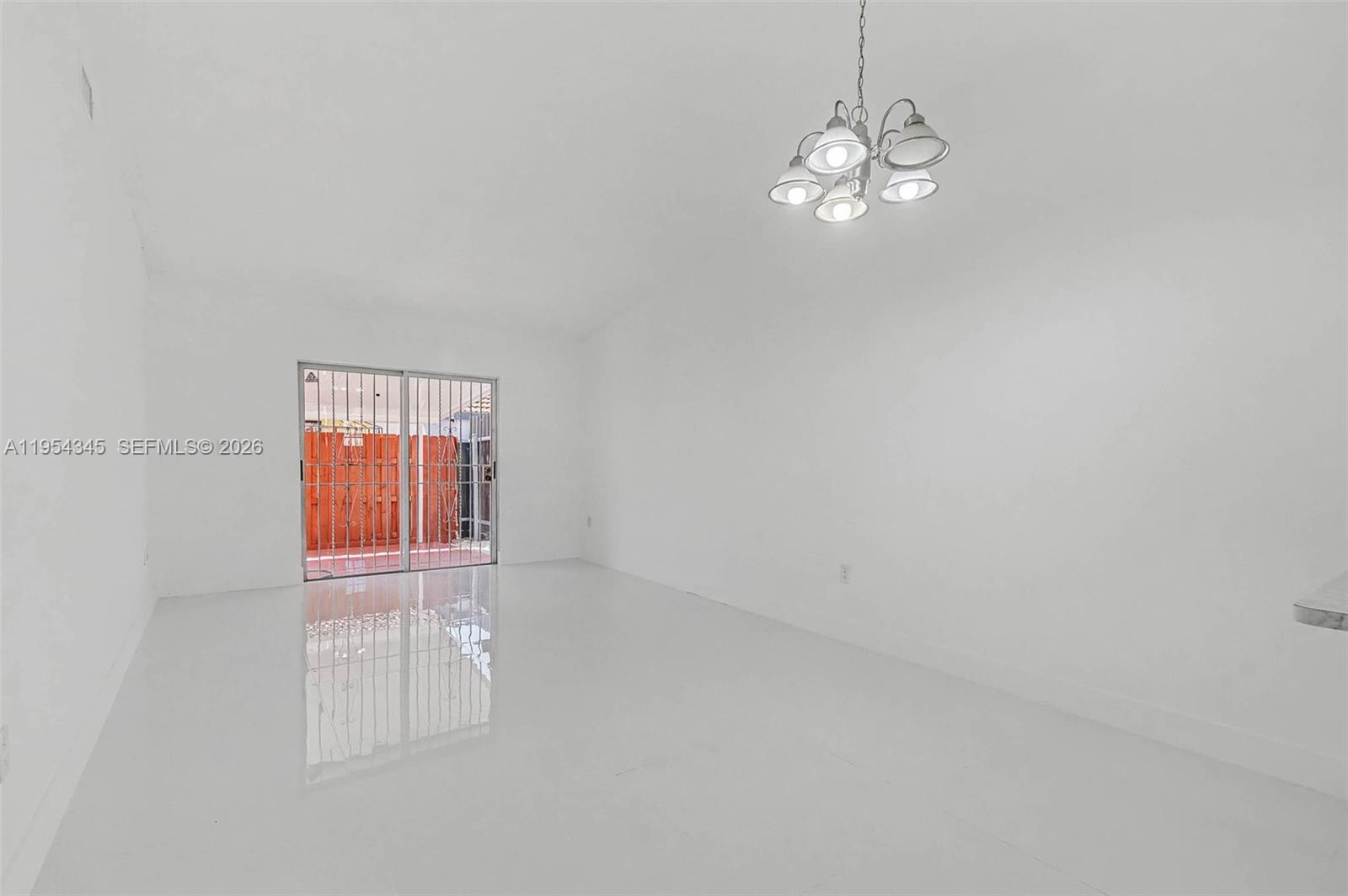 BRISTOL PARK - Residential