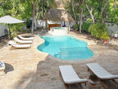 3521 SW 23rd St 3521 Miami FL 33145