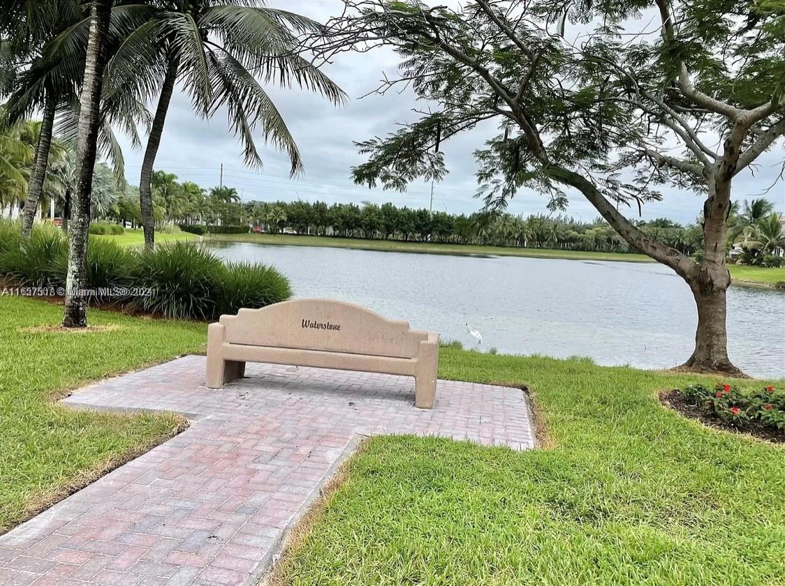 FLORIDIAN ISLES - Residential Lease