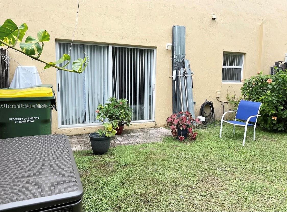 FLORIDIAN ISLES - Residential Lease