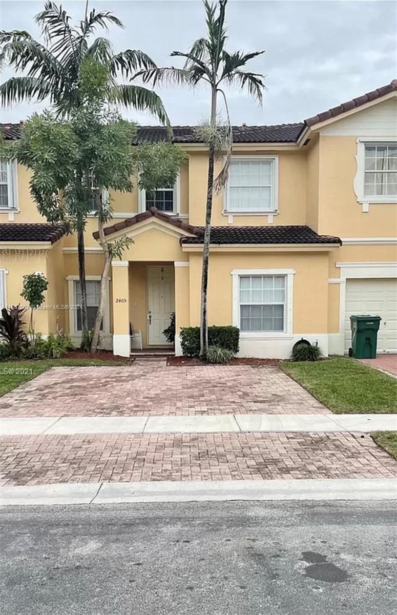 FLORIDIAN ISLES - Residential Lease