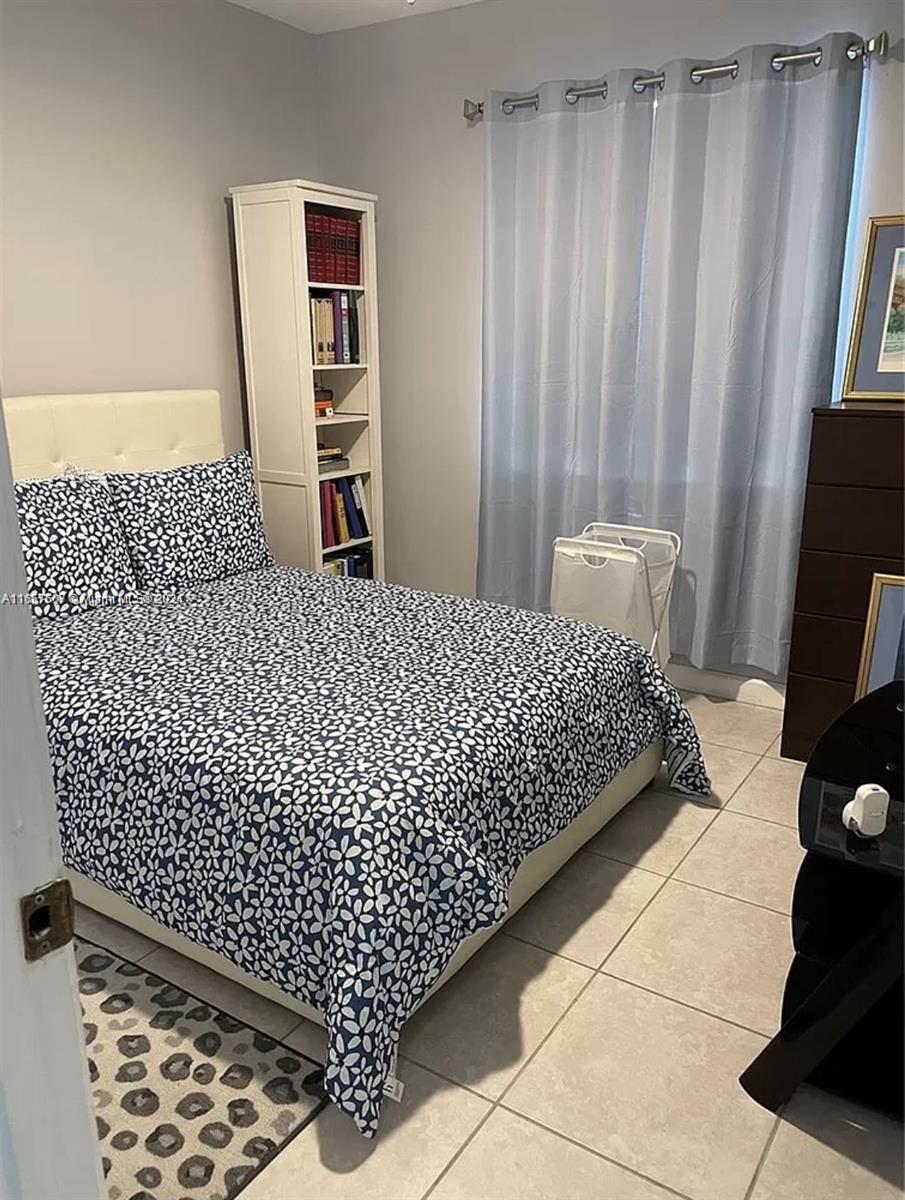 FLORIDIAN ISLES - Residential Lease