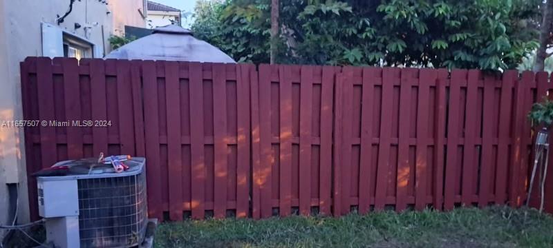 FLORIDIAN ISLES - Residential Lease