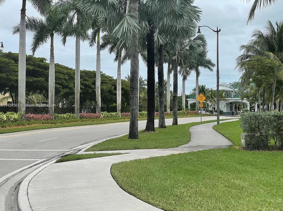 FLORIDIAN ISLES - Residential Lease