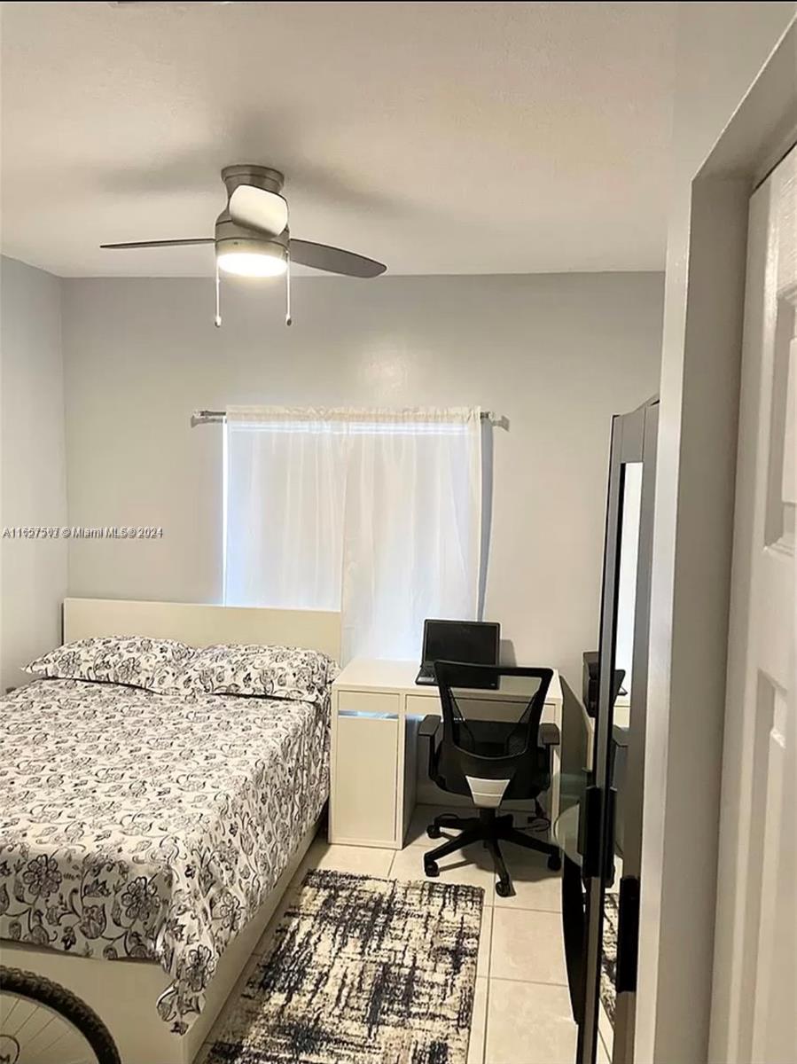 FLORIDIAN ISLES - Residential Lease