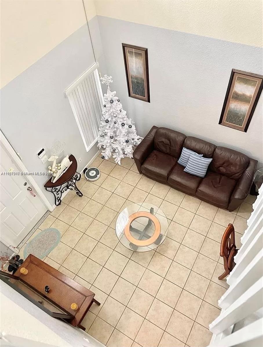 FLORIDIAN ISLES - Residential Lease