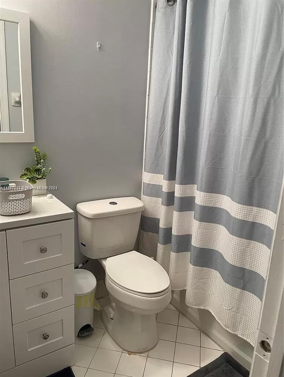 FLORIDIAN ISLES - Residential Lease