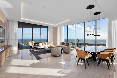 2811 S Bayshore Dr 15A Miami FL 33133