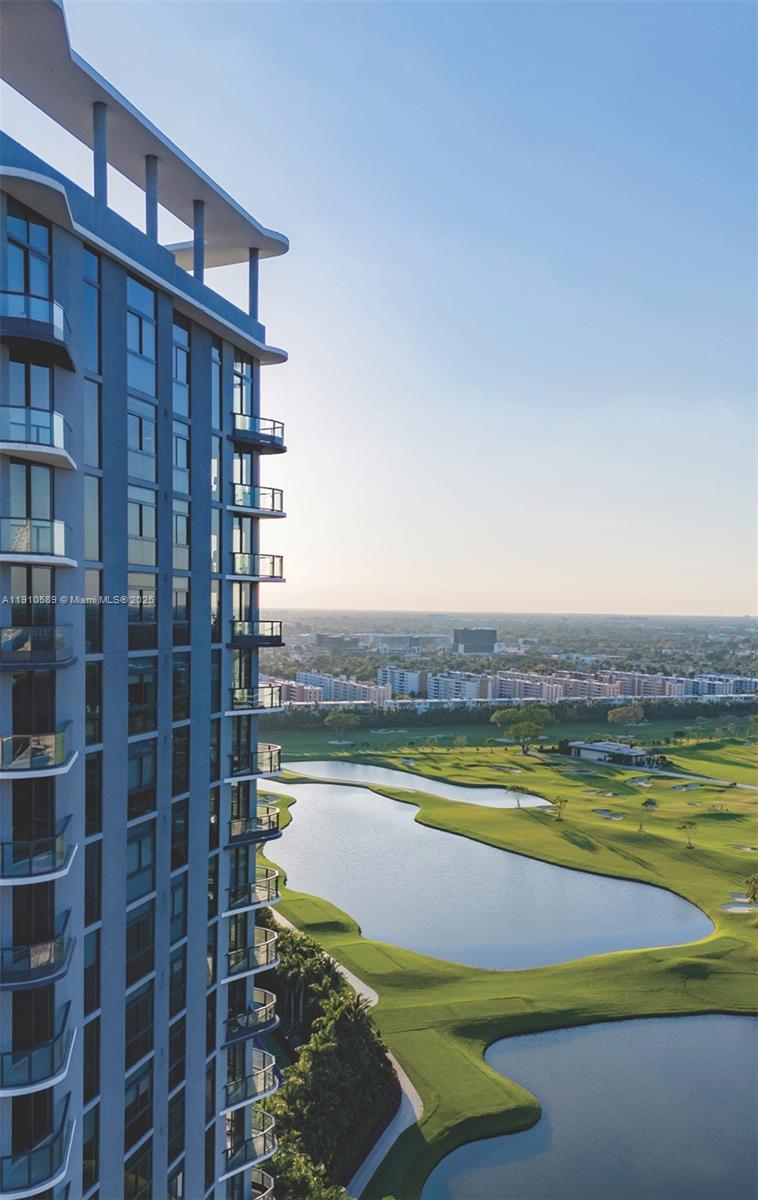 DIPLOMAT GOLF ESTATES - Residential