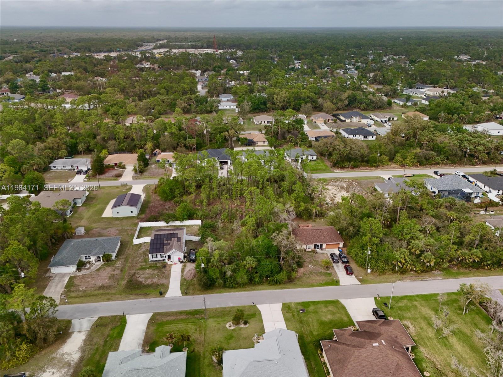 PORT CHARLOTTE - Land