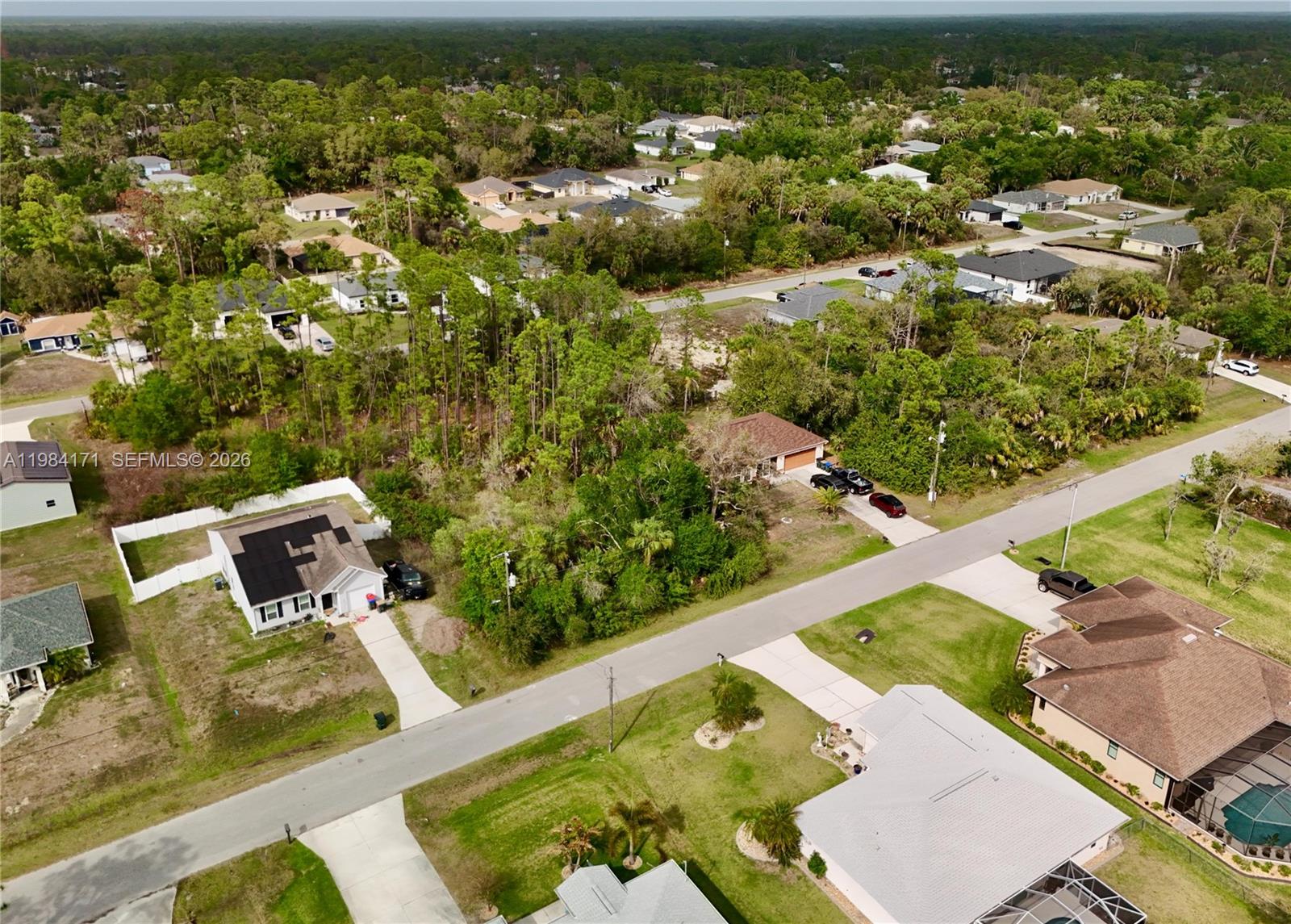 PORT CHARLOTTE - Land