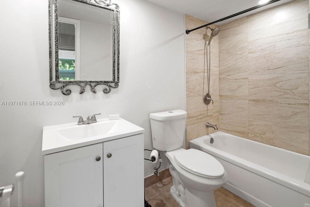 KAHLUA GARDENS CONDO - Residential