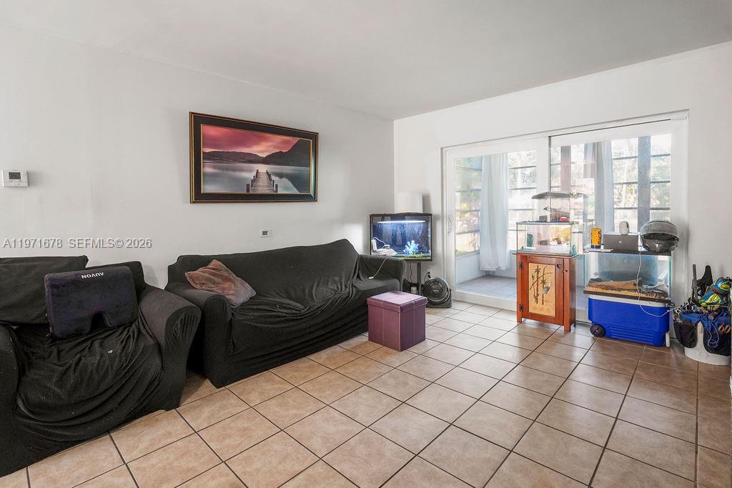 KAHLUA GARDENS CONDO - Residential