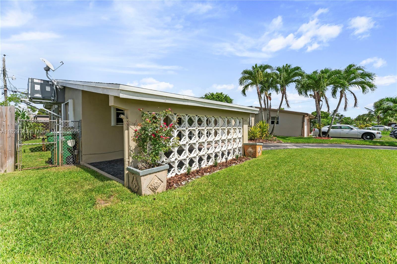 2341 Riviera Dr