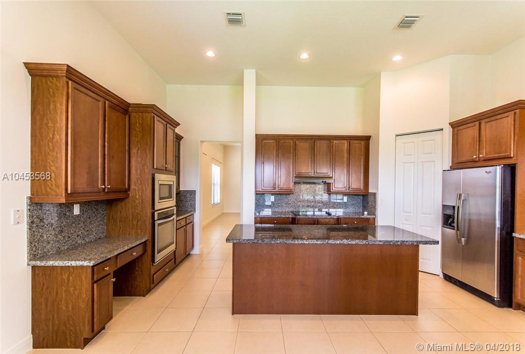 MONTERRA PLAT 175-155 B - Residential Lease