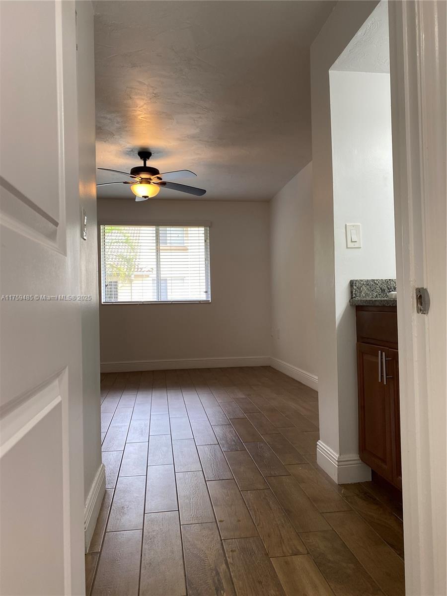 STERLING VILLAGES OF PALM - Residential Lease