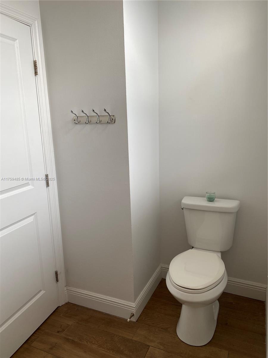 STERLING VILLAGES OF PALM - Residential Lease