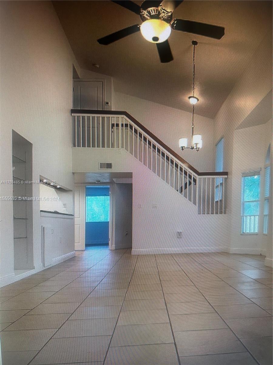 STERLING VILLAGES OF PALM - Residential Lease