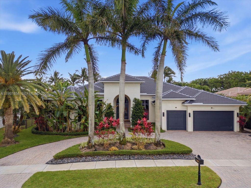 Photo of 770 Leigh Palm Ave, Plantation, FL 33324 (MLS # A11997454)