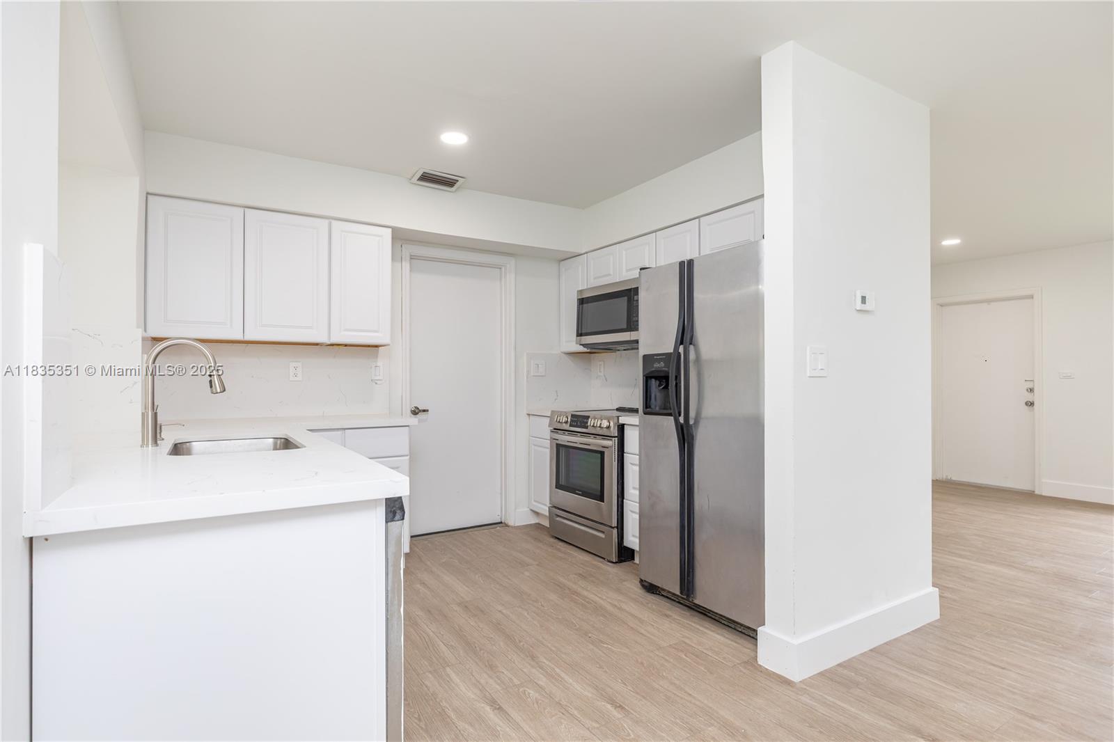 MAINLANDS OF TAMARAC LAKE - Residential