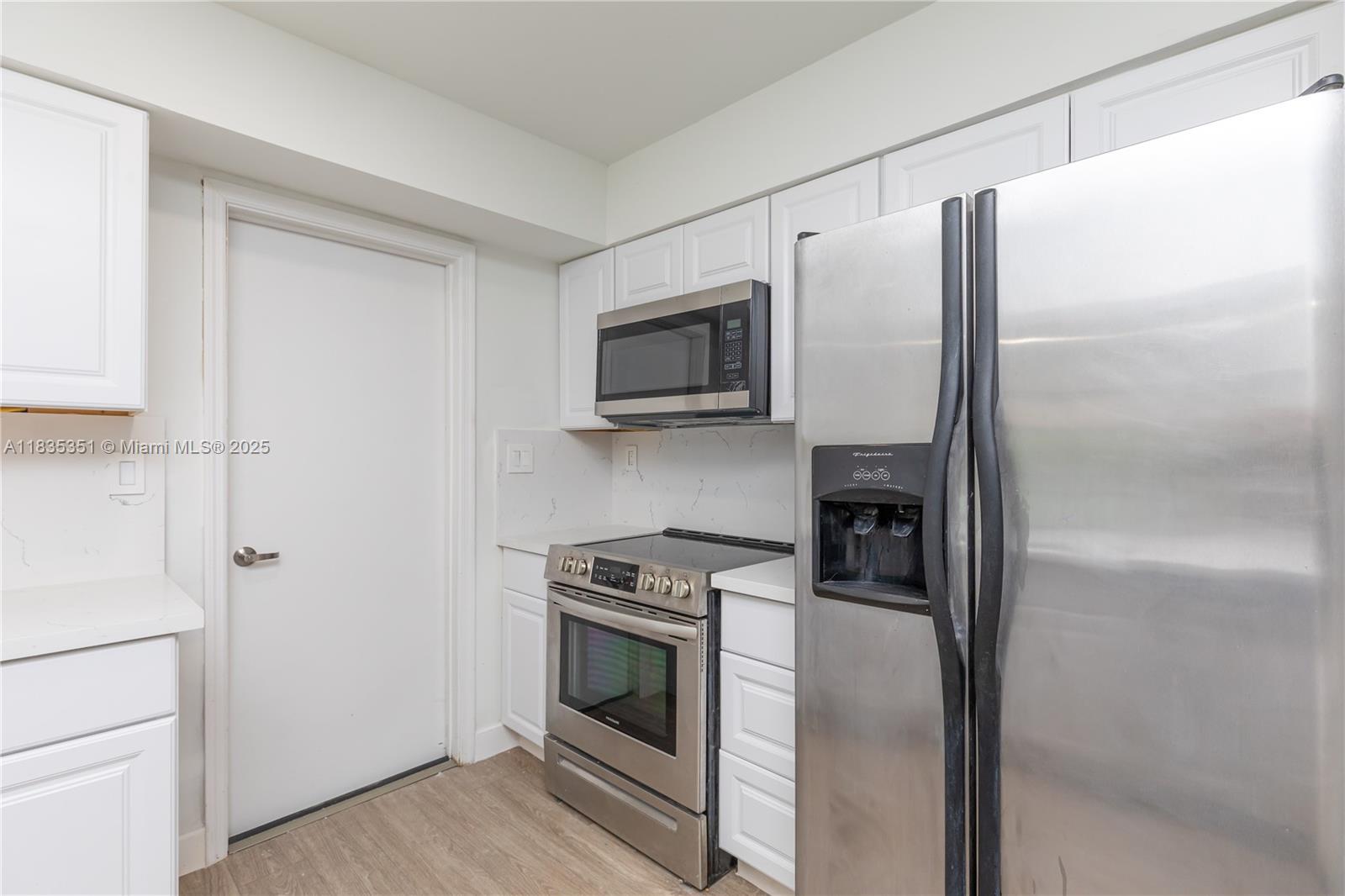 MAINLANDS OF TAMARAC LAKE - Residential