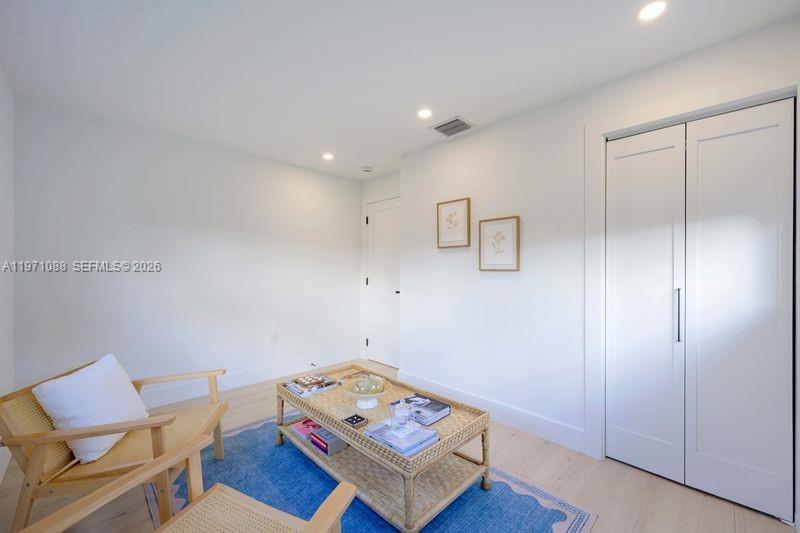 BOULEVARD PARK ISLES SEC - Residential