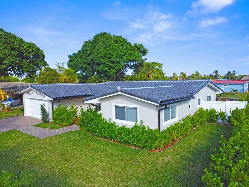 BOULEVARD PARK ISLES SEC - Residential