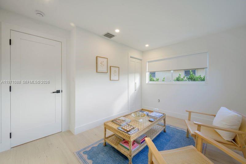 BOULEVARD PARK ISLES SEC - Residential