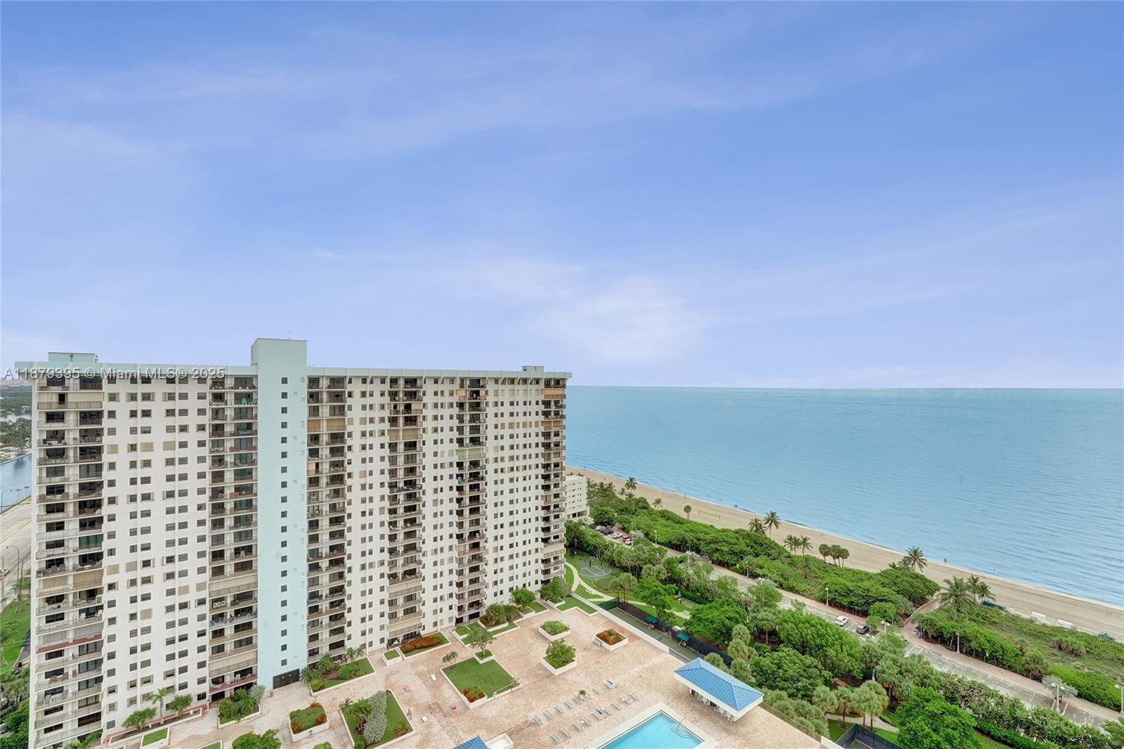 SUMMIT CONDO - Residential