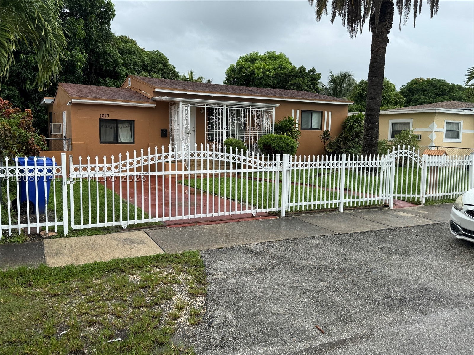 1077 NE 157th Ter