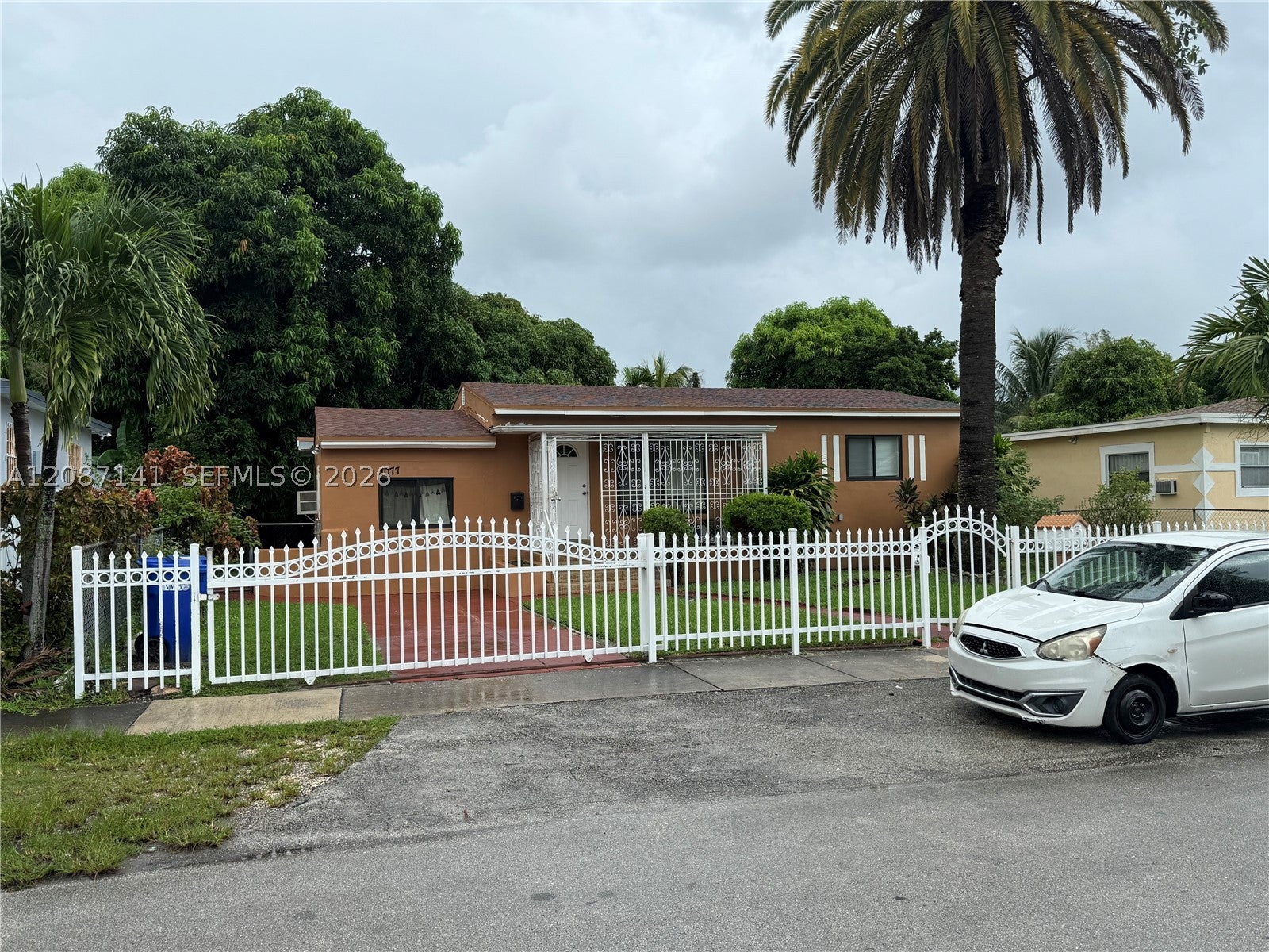 1077 NE 157th Ter