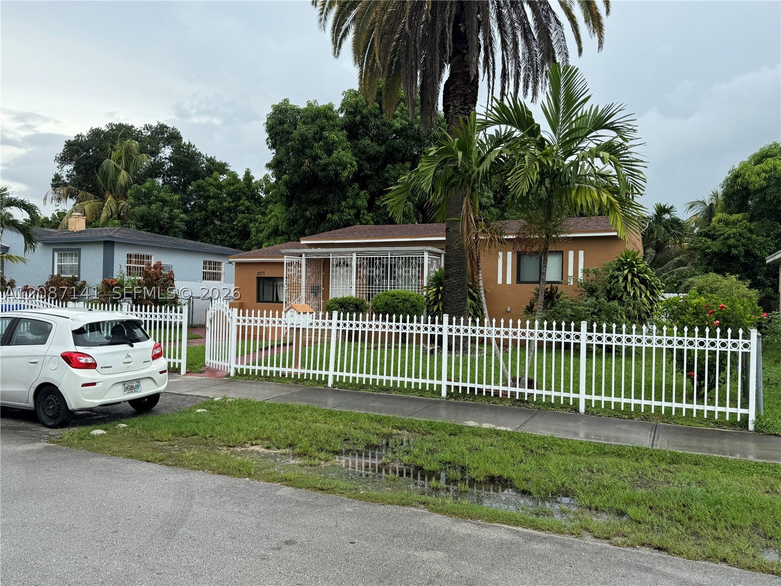 1077 NE 157th Ter