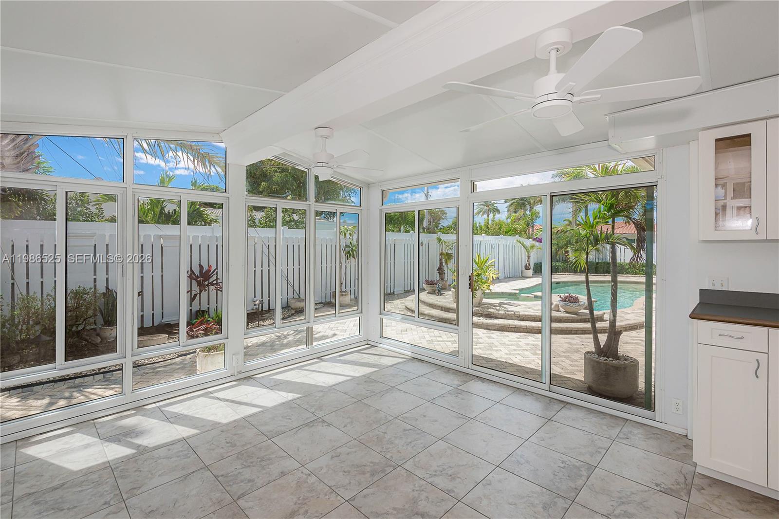 IMPERIAL POINT - Residential Lease