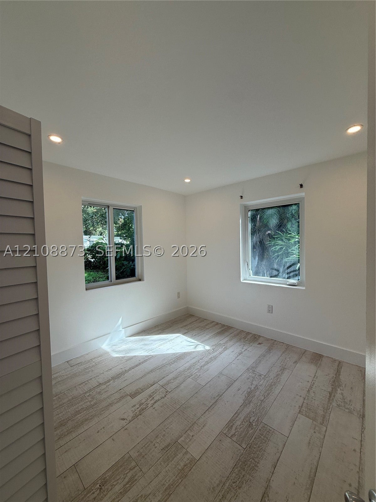 160 NW 121st St 0