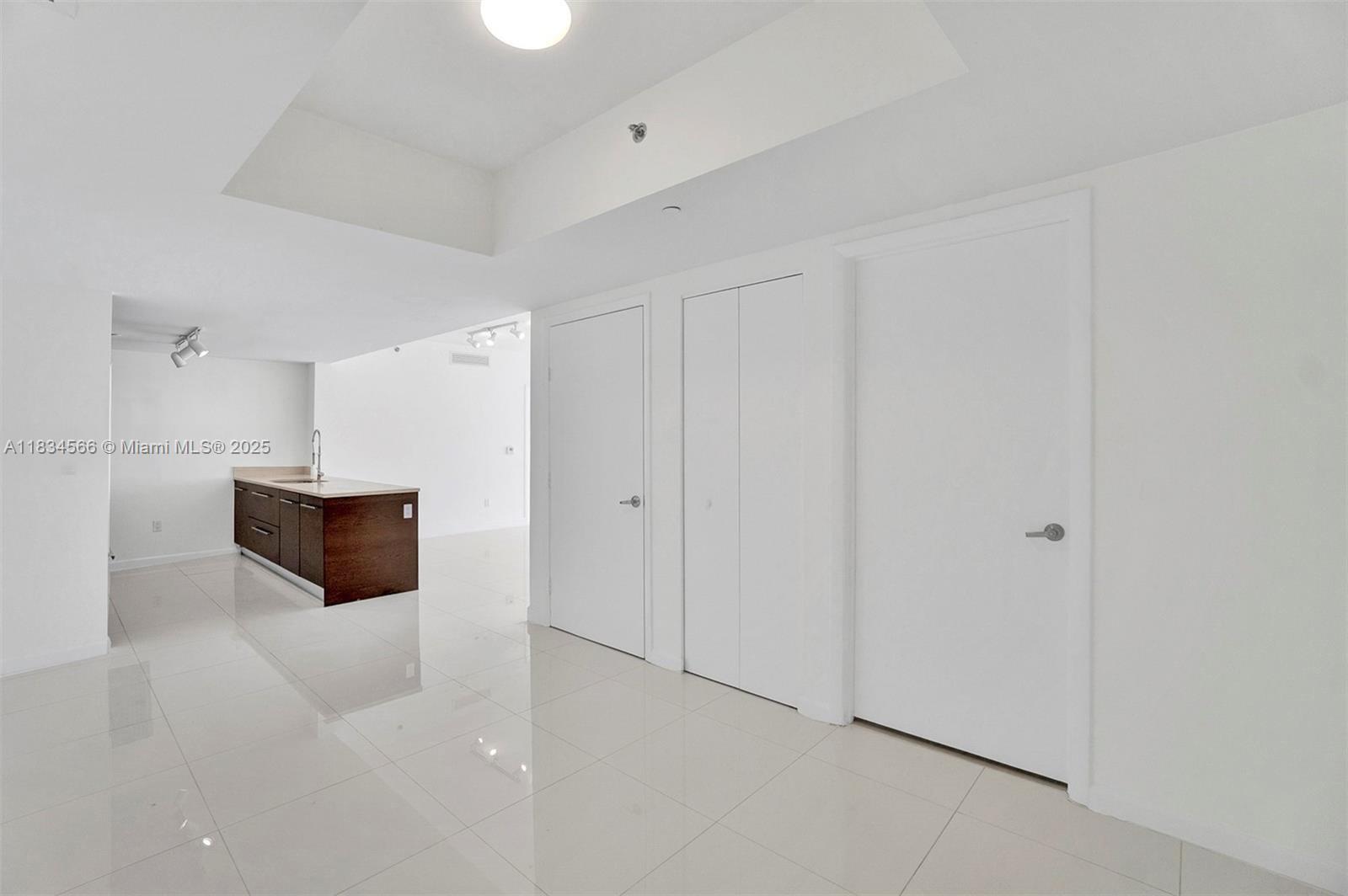 465 Brickell Ave 4505