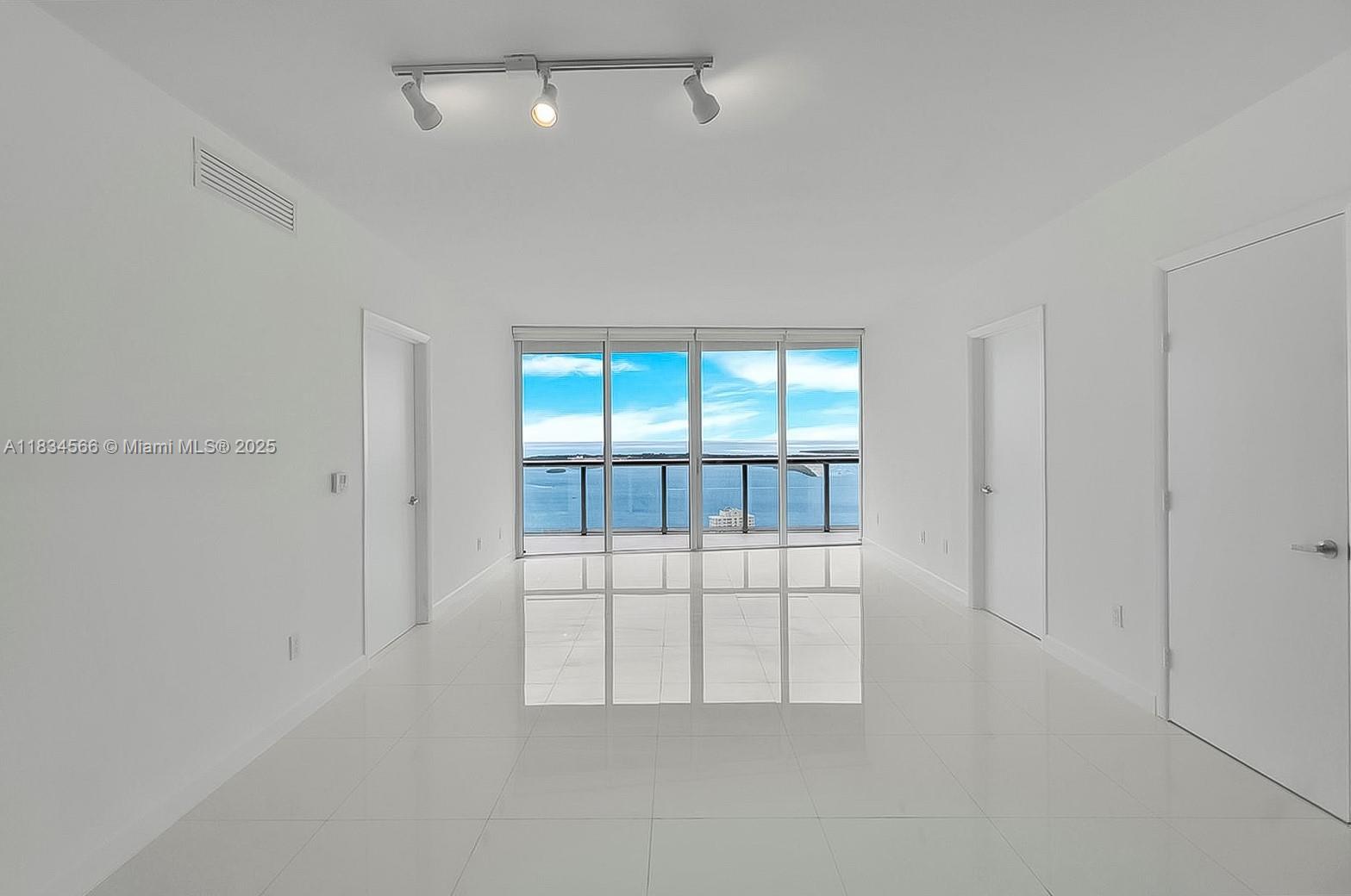 ICONBRICKELL CONDO NO 1 - Residential