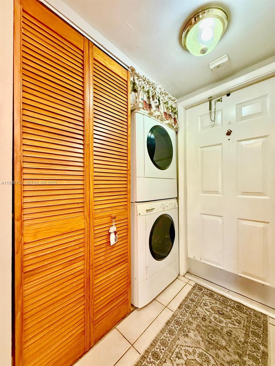 FAIRVIEW AT PEMBROKE POIN - Residential